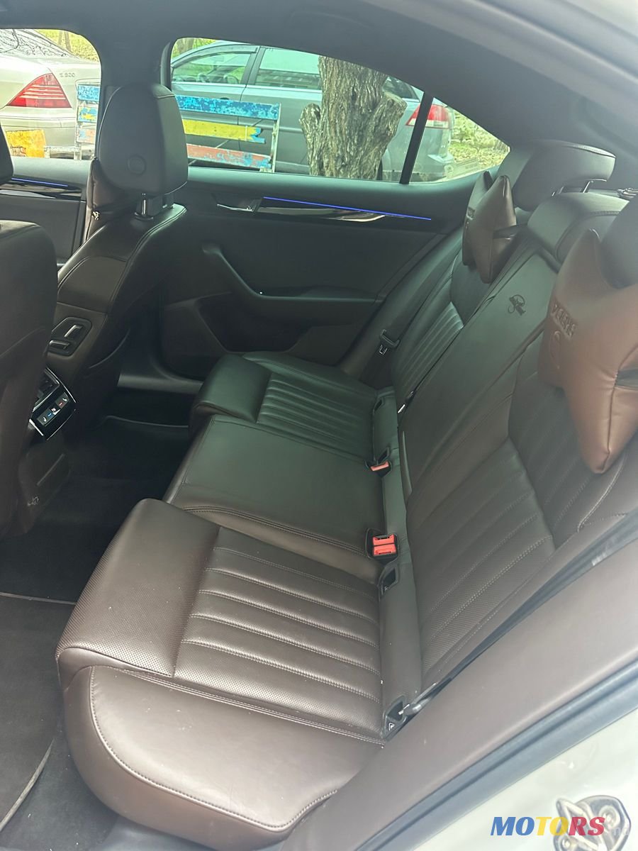 2018' Skoda Superb photo #4