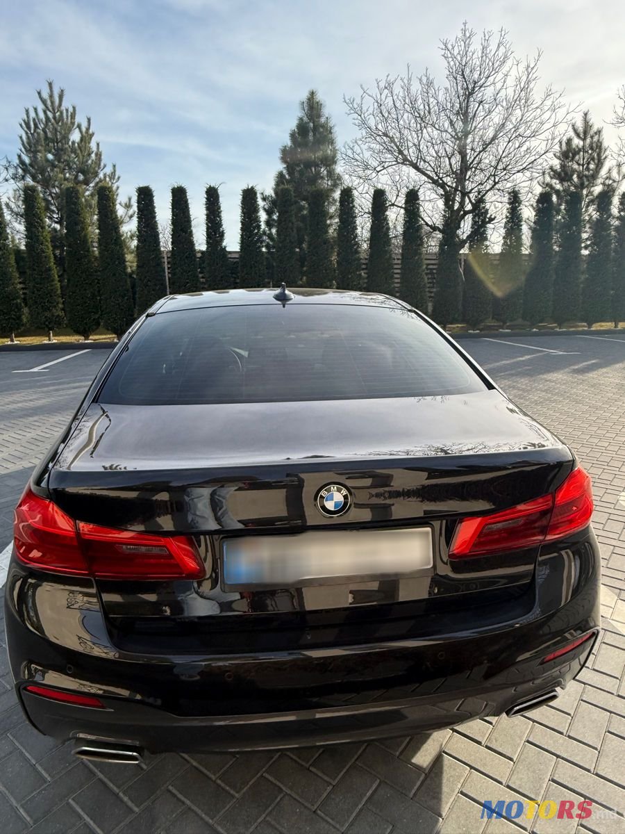 2018' BMW 5 Series photo #3
