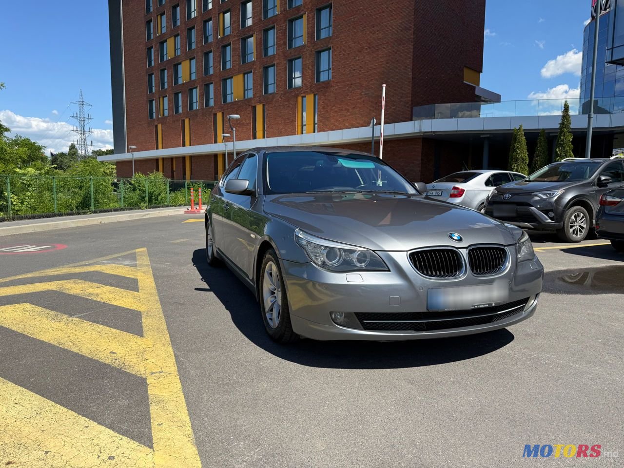 2008' BMW 5 Series photo #1