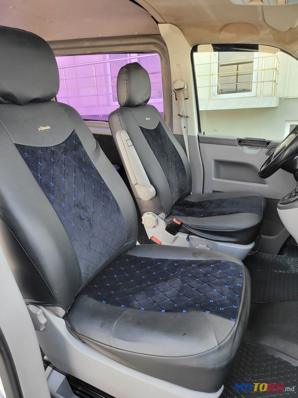 2005' Volkswagen Transporter photo #6