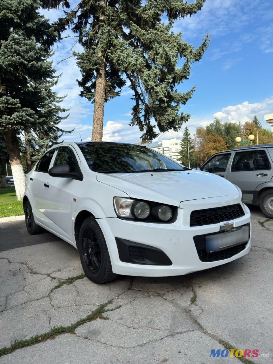 2012' Chevrolet Aveo photo #3