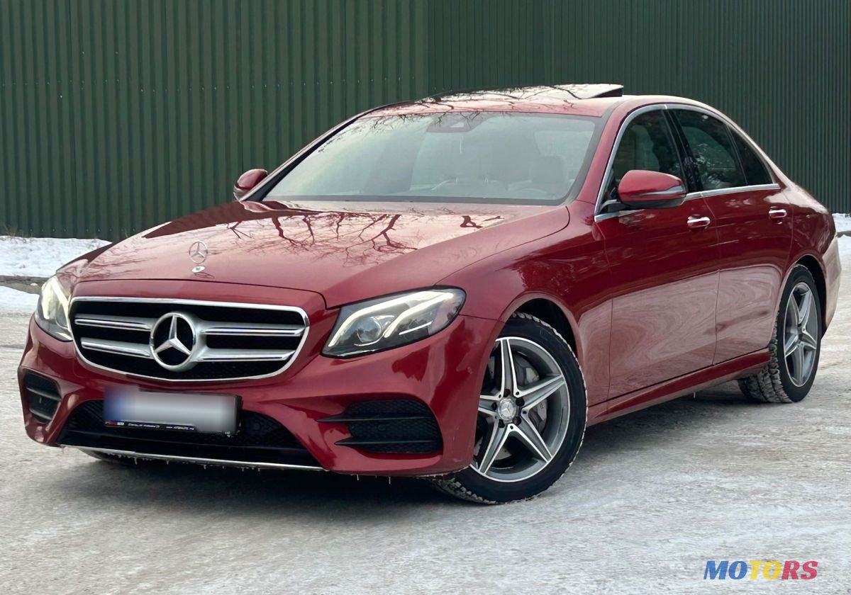 2017' Mercedes-Benz E-Class photo #3