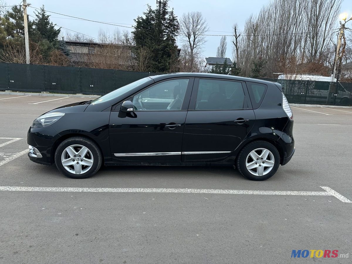 2014' Renault Scenic photo #5