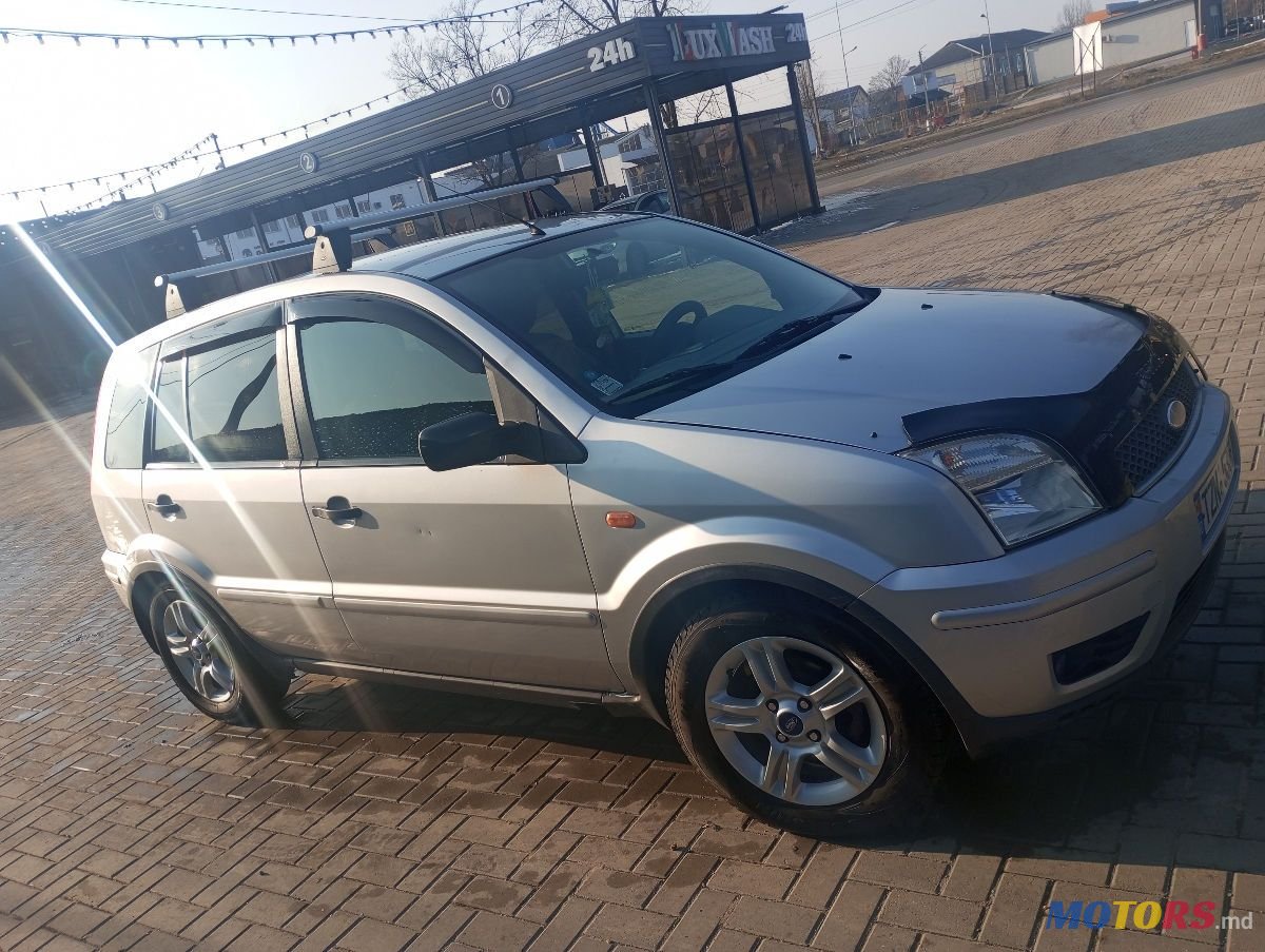 2004' Ford Fusion photo #3