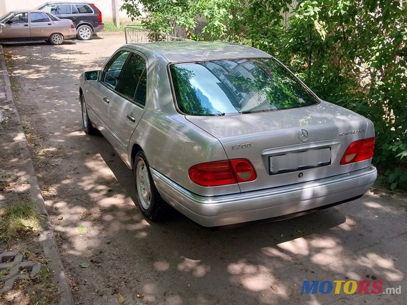 1998' Mercedes-Benz E Класс photo #3