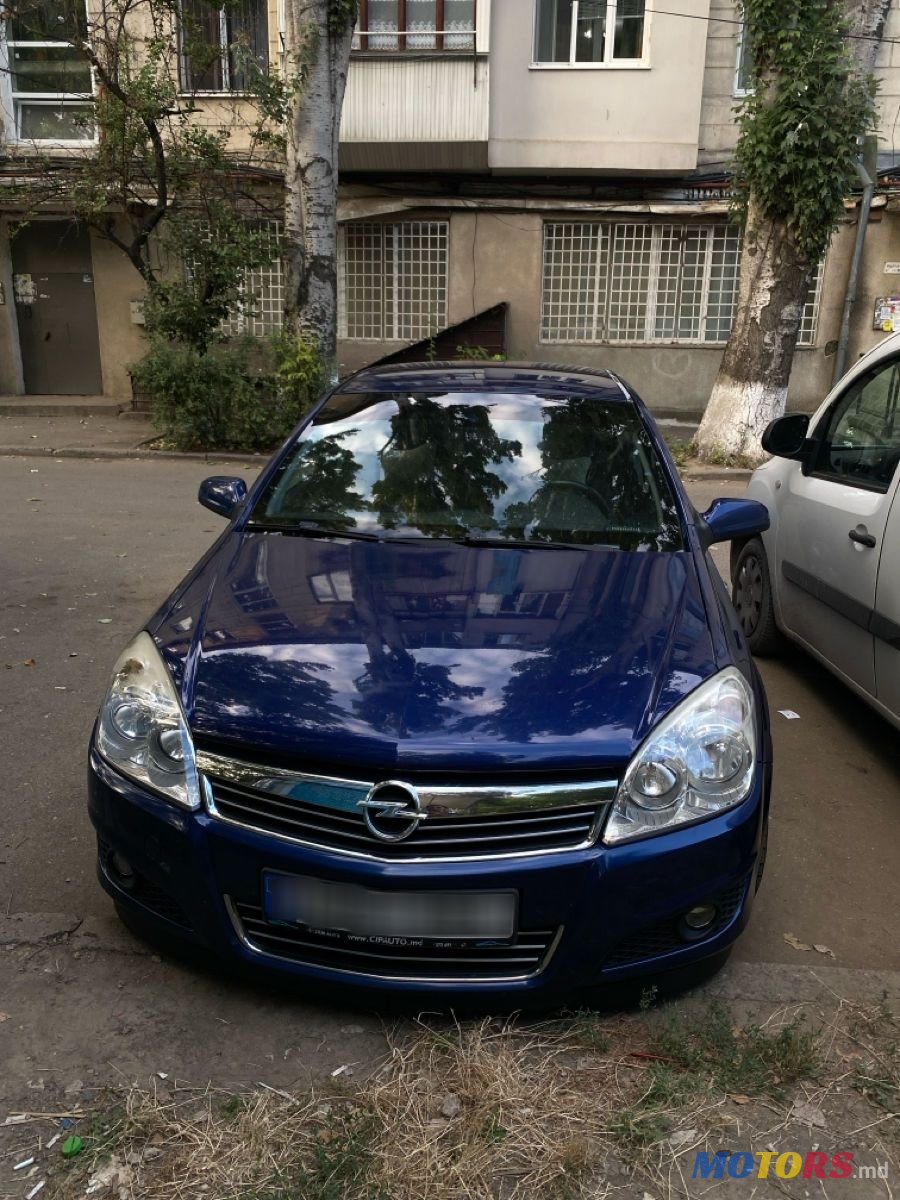 2008' Opel Astra photo #1