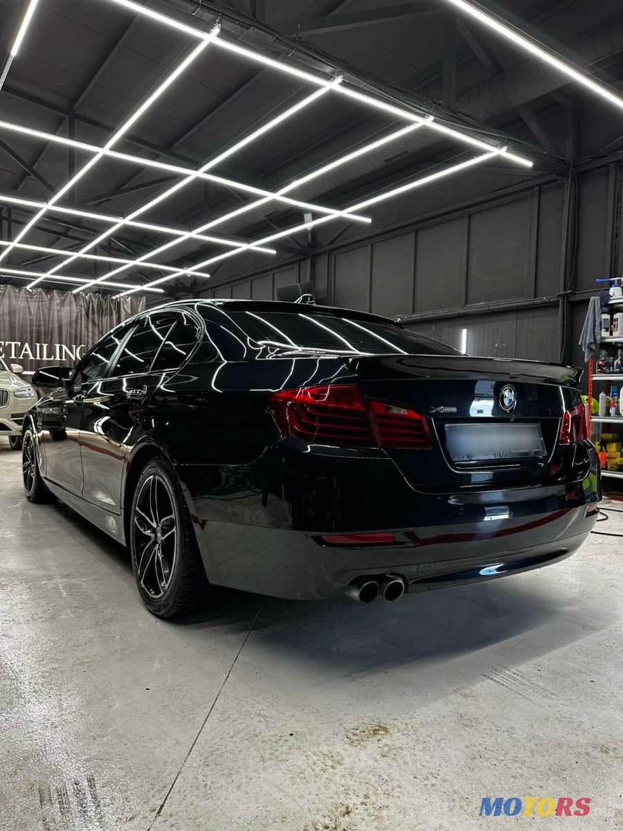 2015' BMW 5 Series photo #4