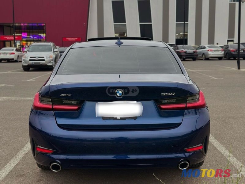 2019' BMW 3 Series photo #2