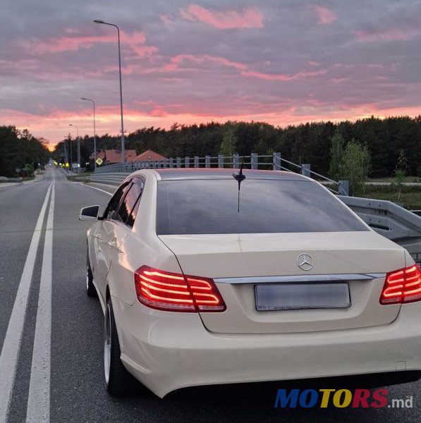 2016' Mercedes-Benz E-Class photo #2
