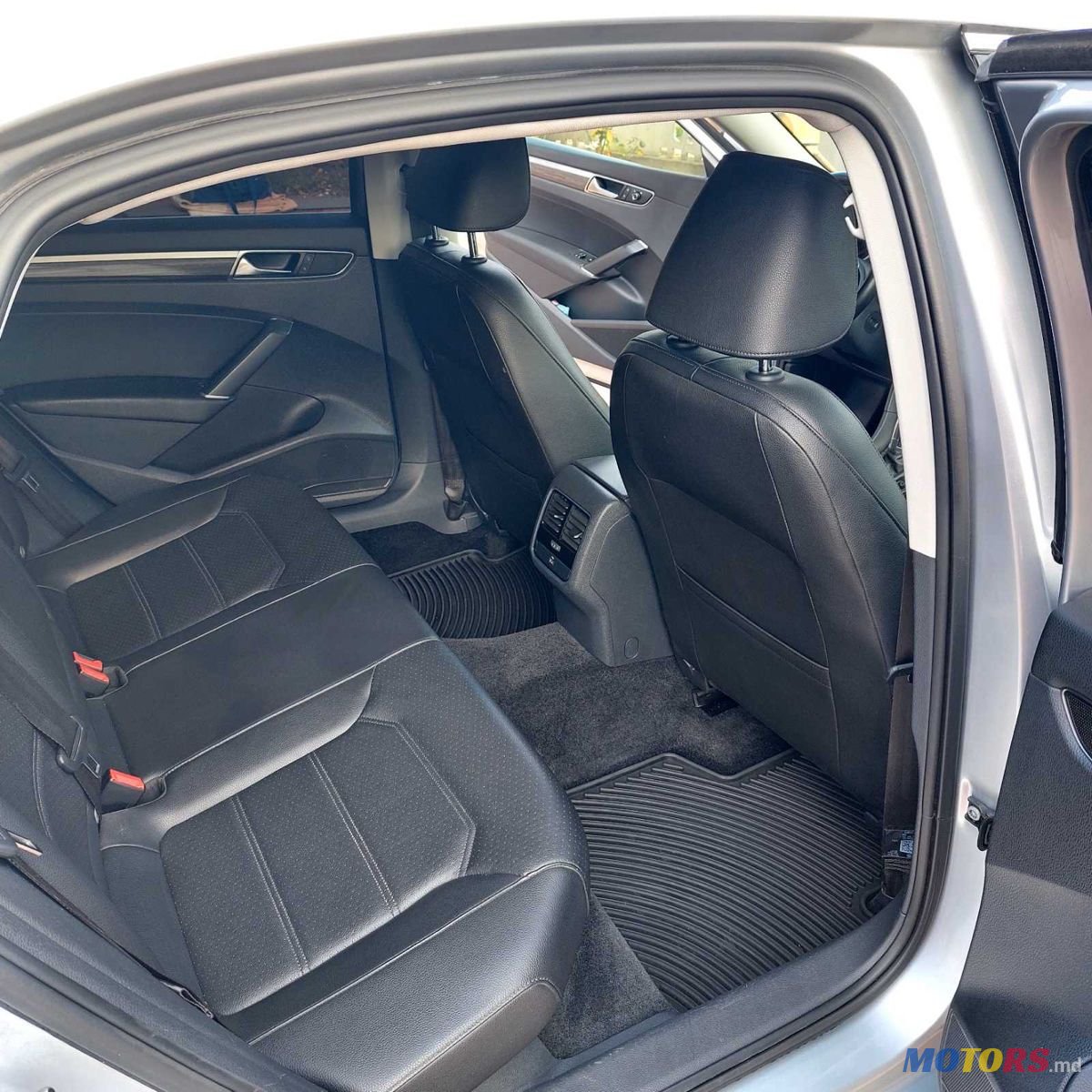 2017' Volkswagen Passat photo #6