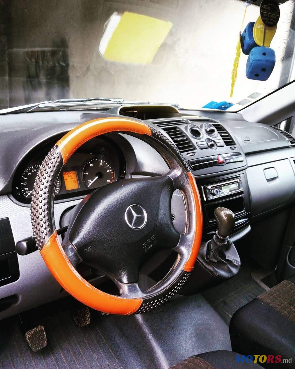 2010' Mercedes-Benz Vito photo #2