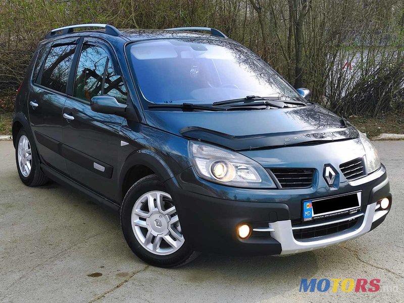 2008' Renault Scenic photo #2