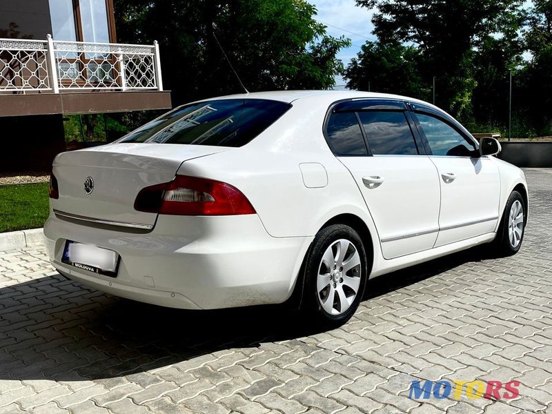 2009' Skoda Superb photo #4