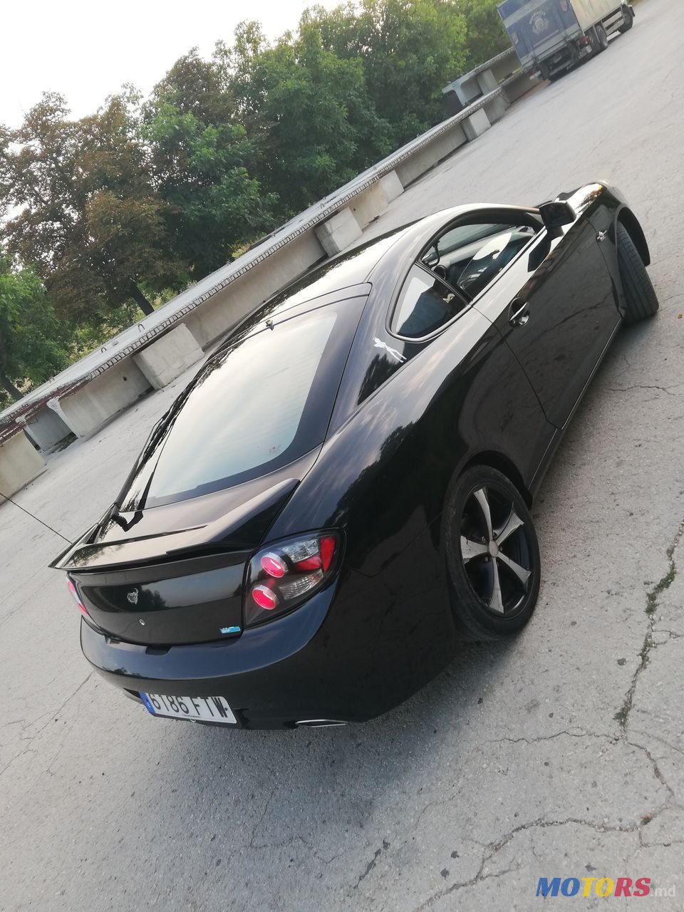 2007' Hyundai Coupe photo #3