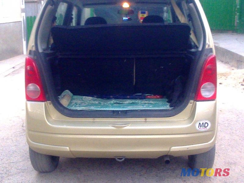 2004' Opel Agila photo #2