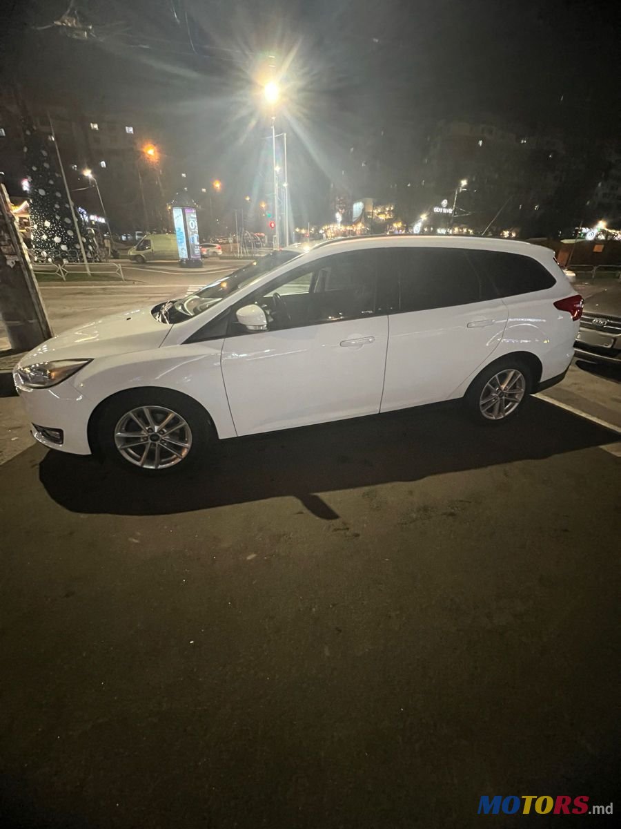 2017' Ford Focus photo #3