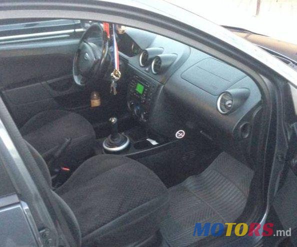 2004' Ford Fiesta photo #3