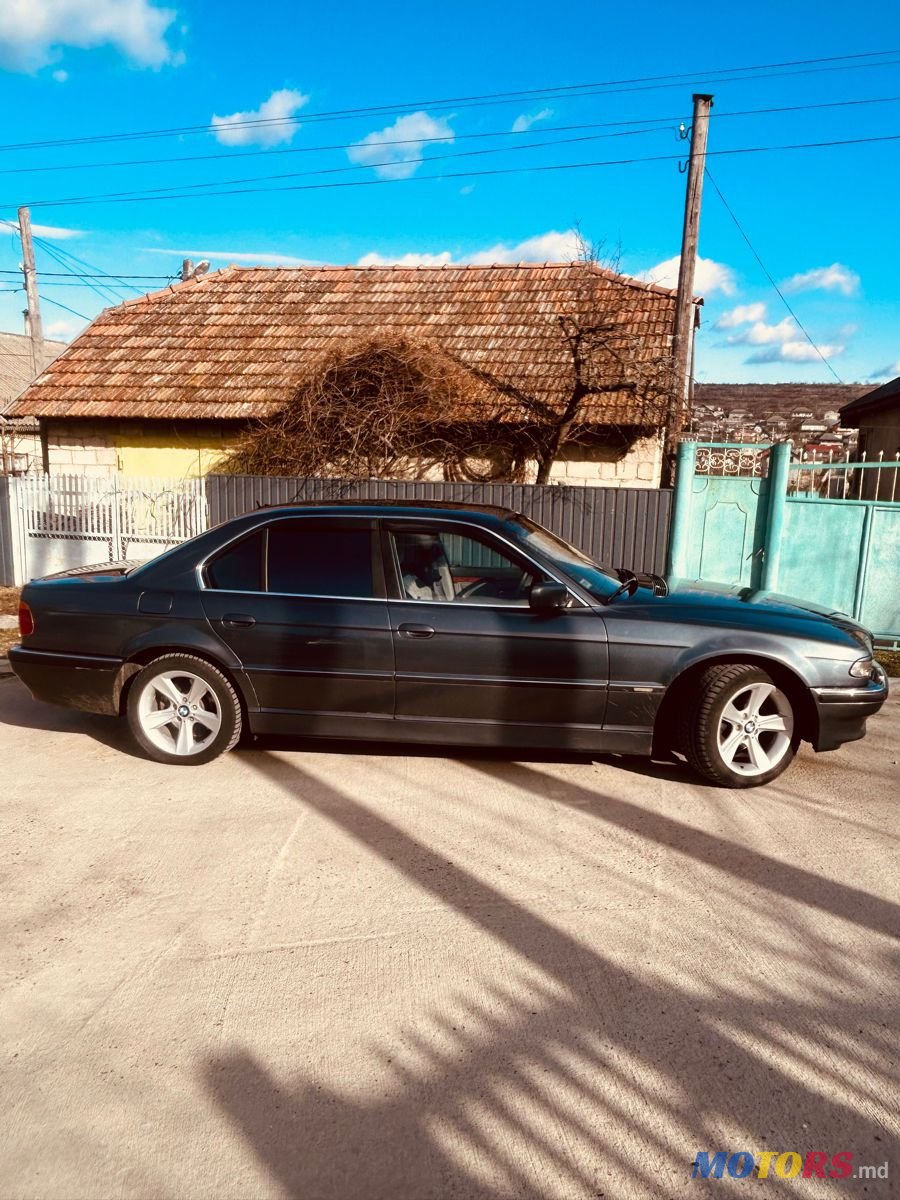 2001' BMW 7 Series photo #1