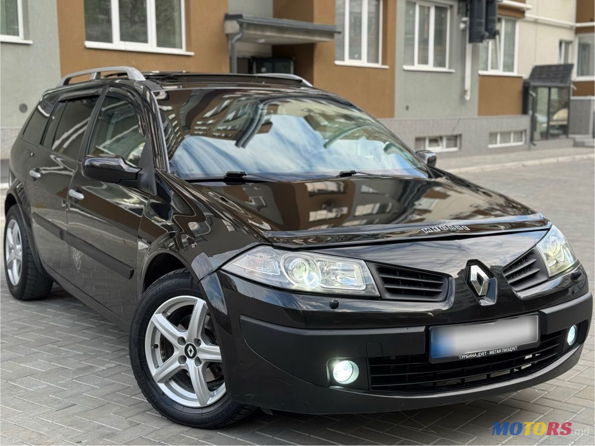 2008' Renault Megane photo #3