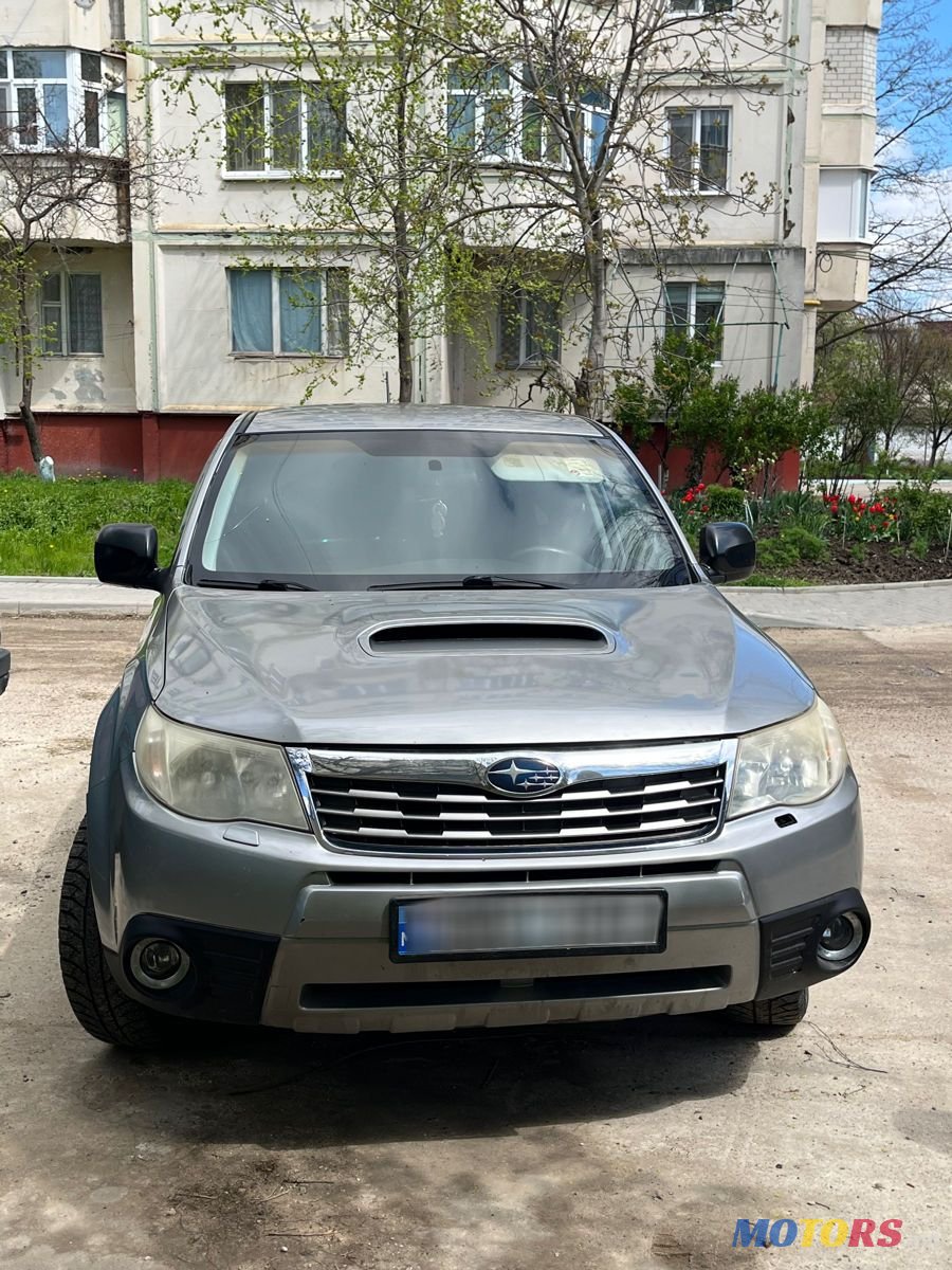 2010' Subaru Forester photo #1