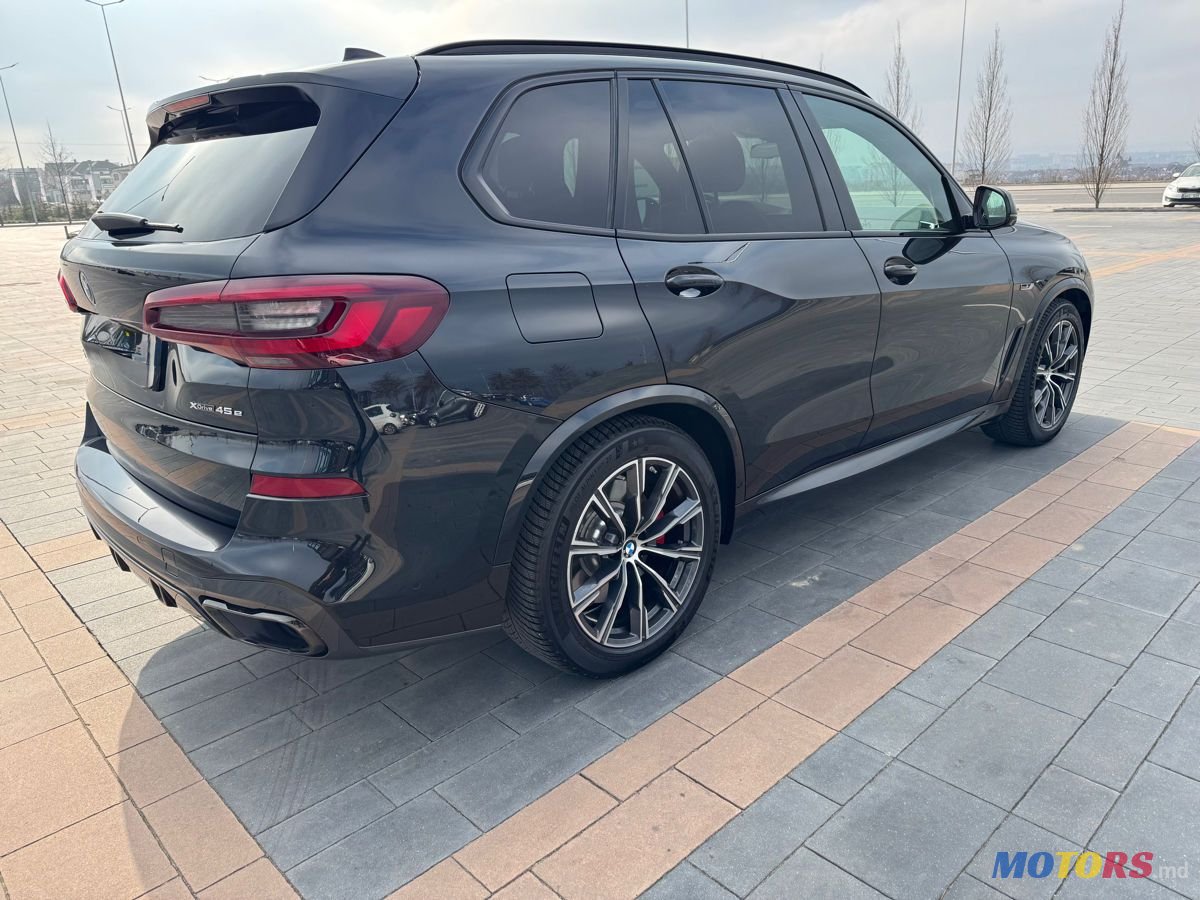 2022' BMW X5 photo #4