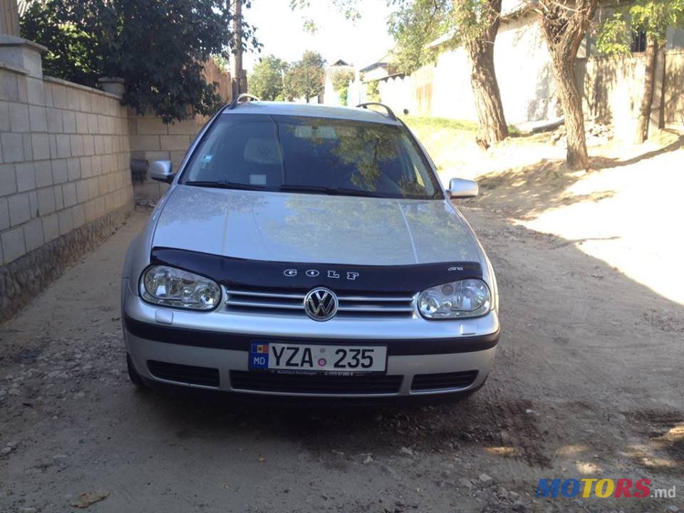 2002' Volkswagen Golf IV photo #1