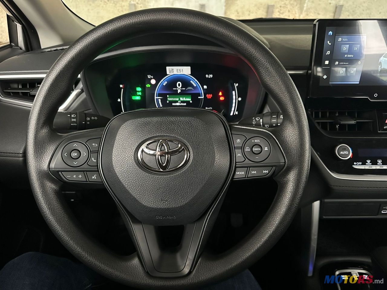 2023' Toyota Corolla Cross photo #6