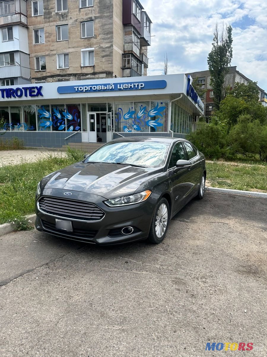 2014' Ford Fusion photo #5