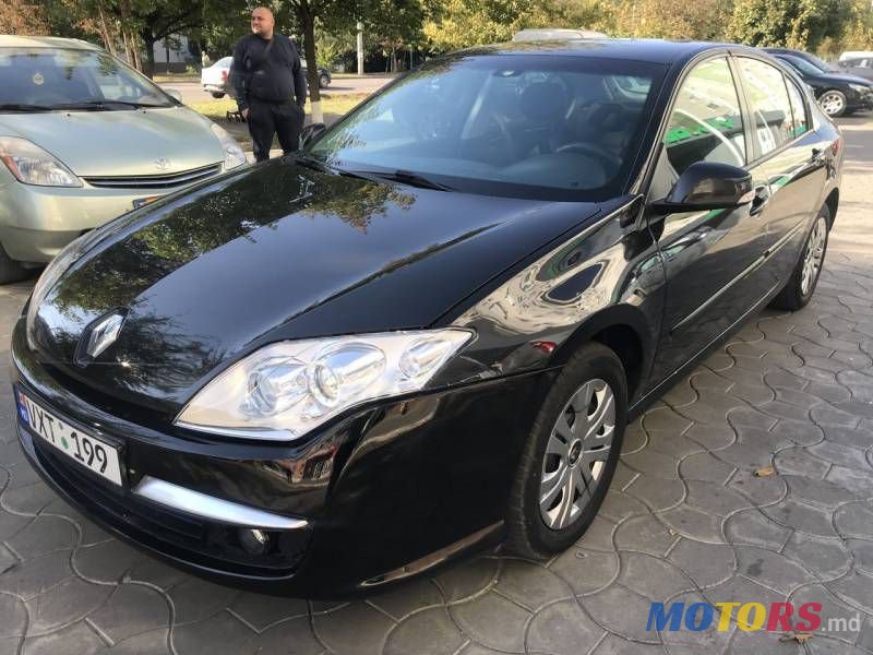 2008' Renault Laguna photo #1