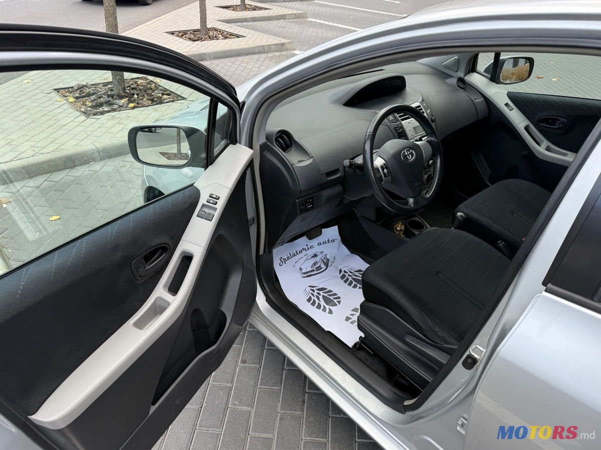 2007' Toyota Yaris photo #5