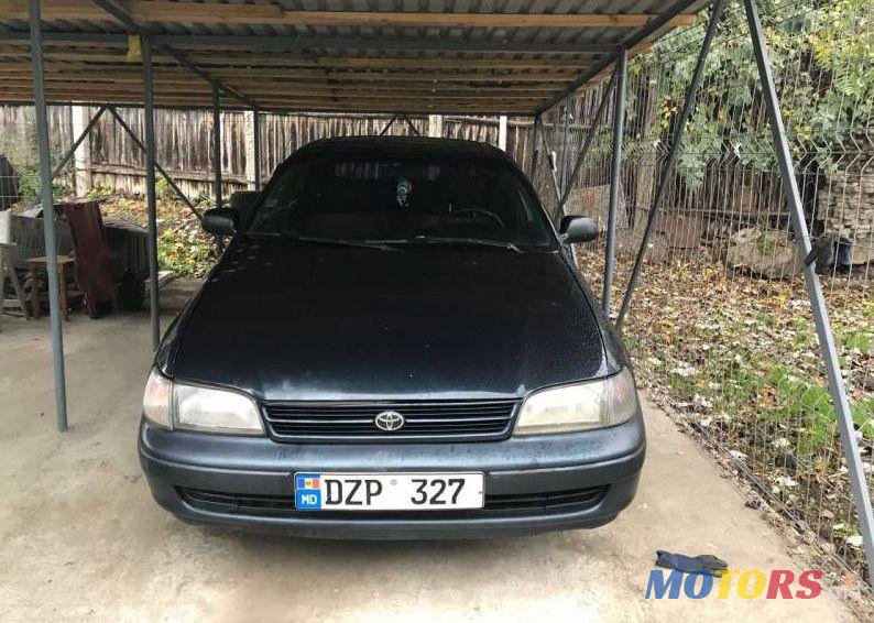 1995' Toyota Carina photo #2