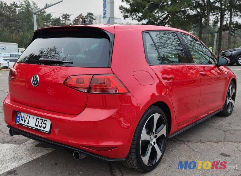 2015' Volkswagen Golf photo #4