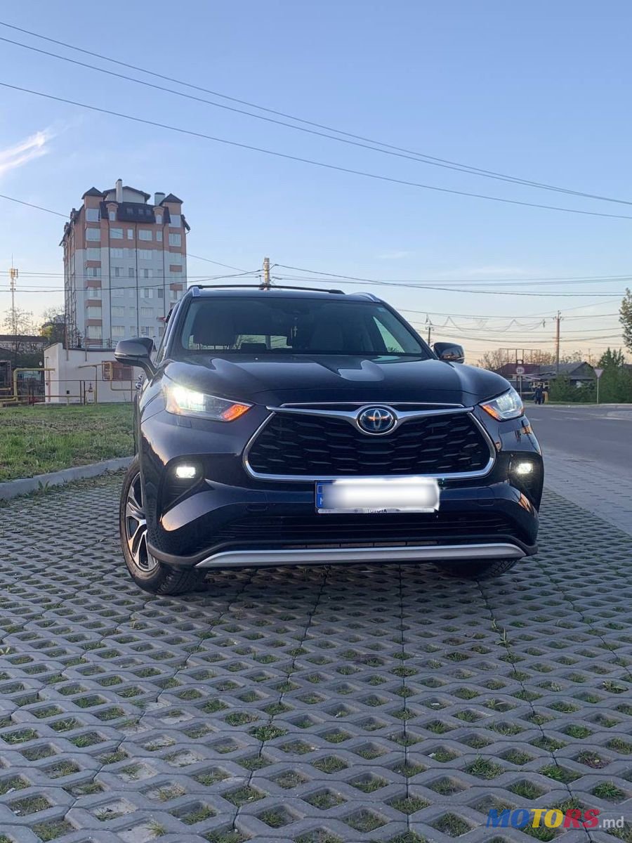 2020' Toyota Highlander photo #1