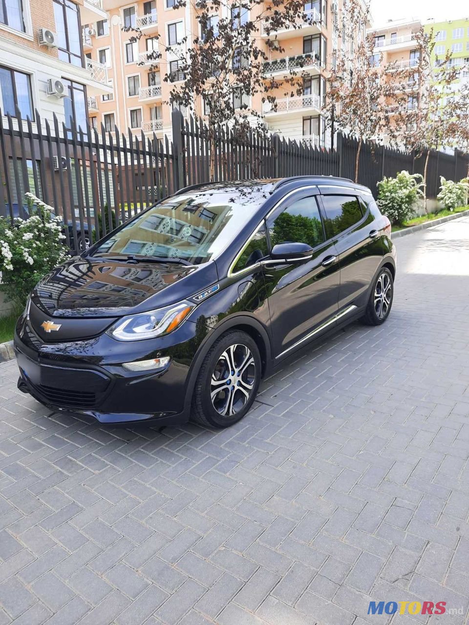 2017' Chevrolet Bolt photo #1