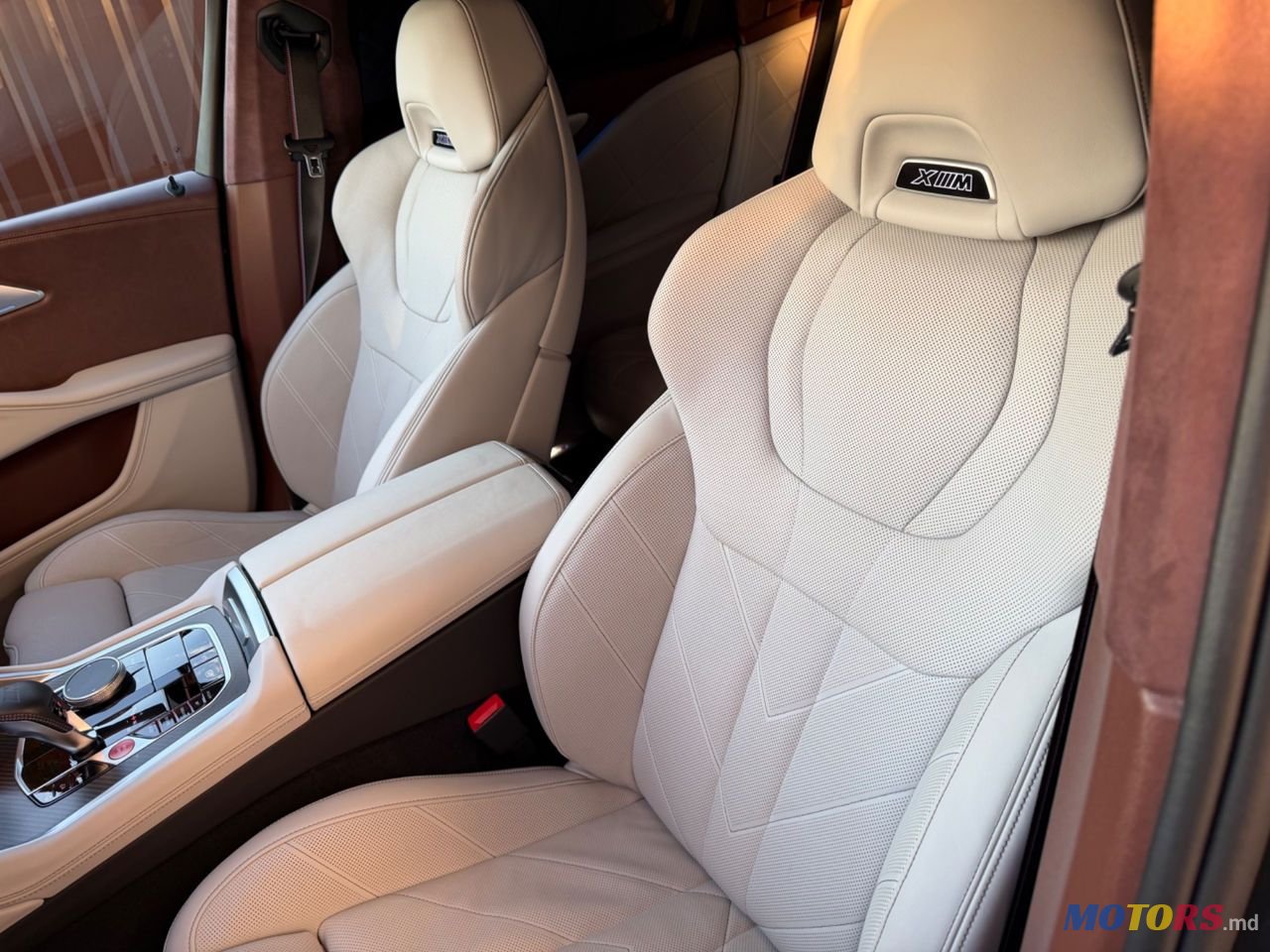 2023' BMW XM photo #3