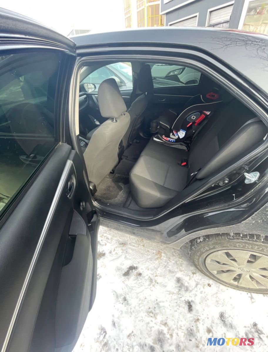 2013' Toyota Corolla photo #4