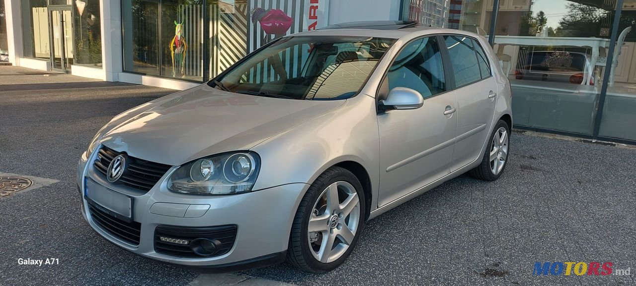 2007' Volkswagen Golf photo #2