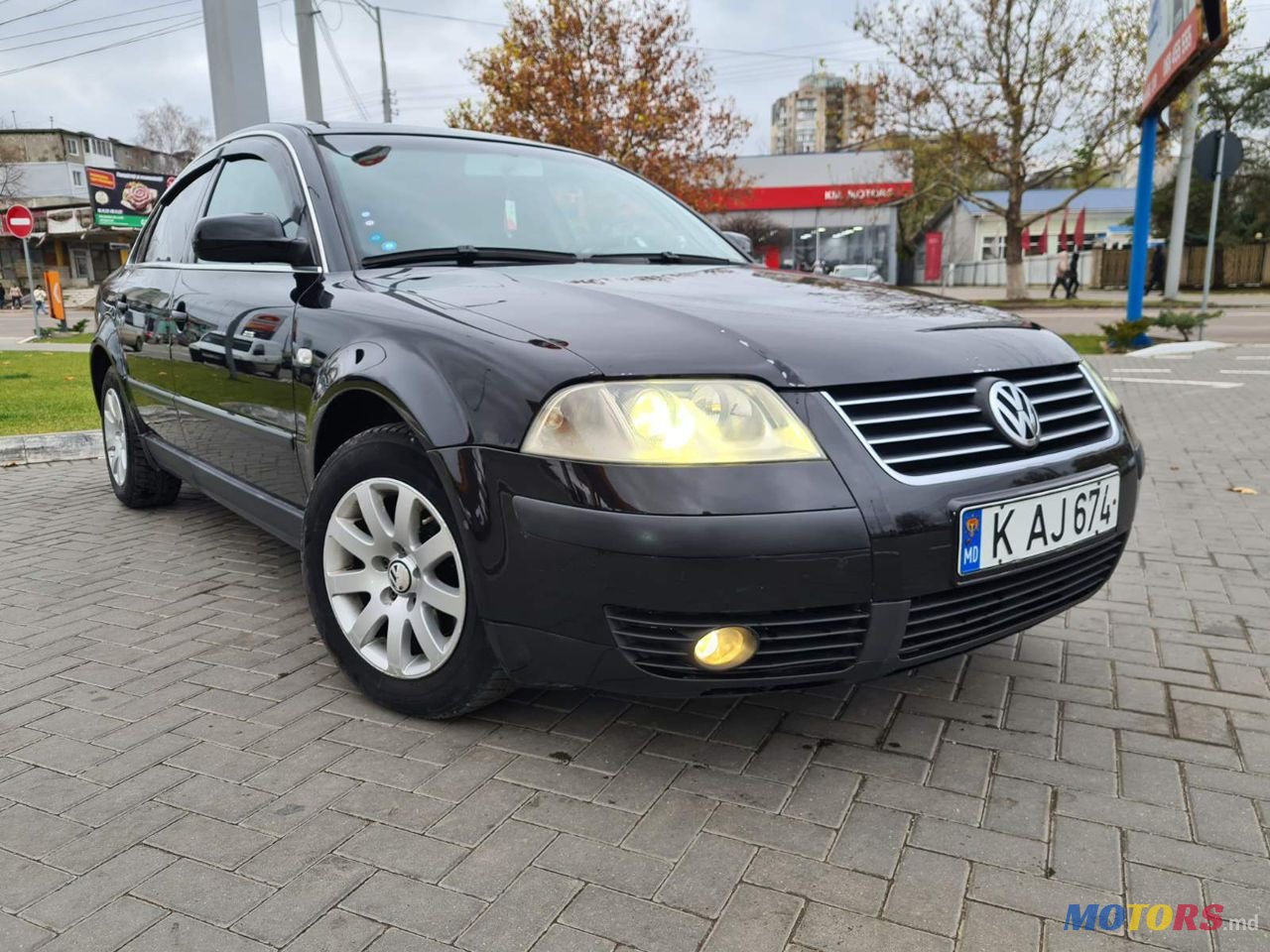 2003' Volkswagen Passat photo #2