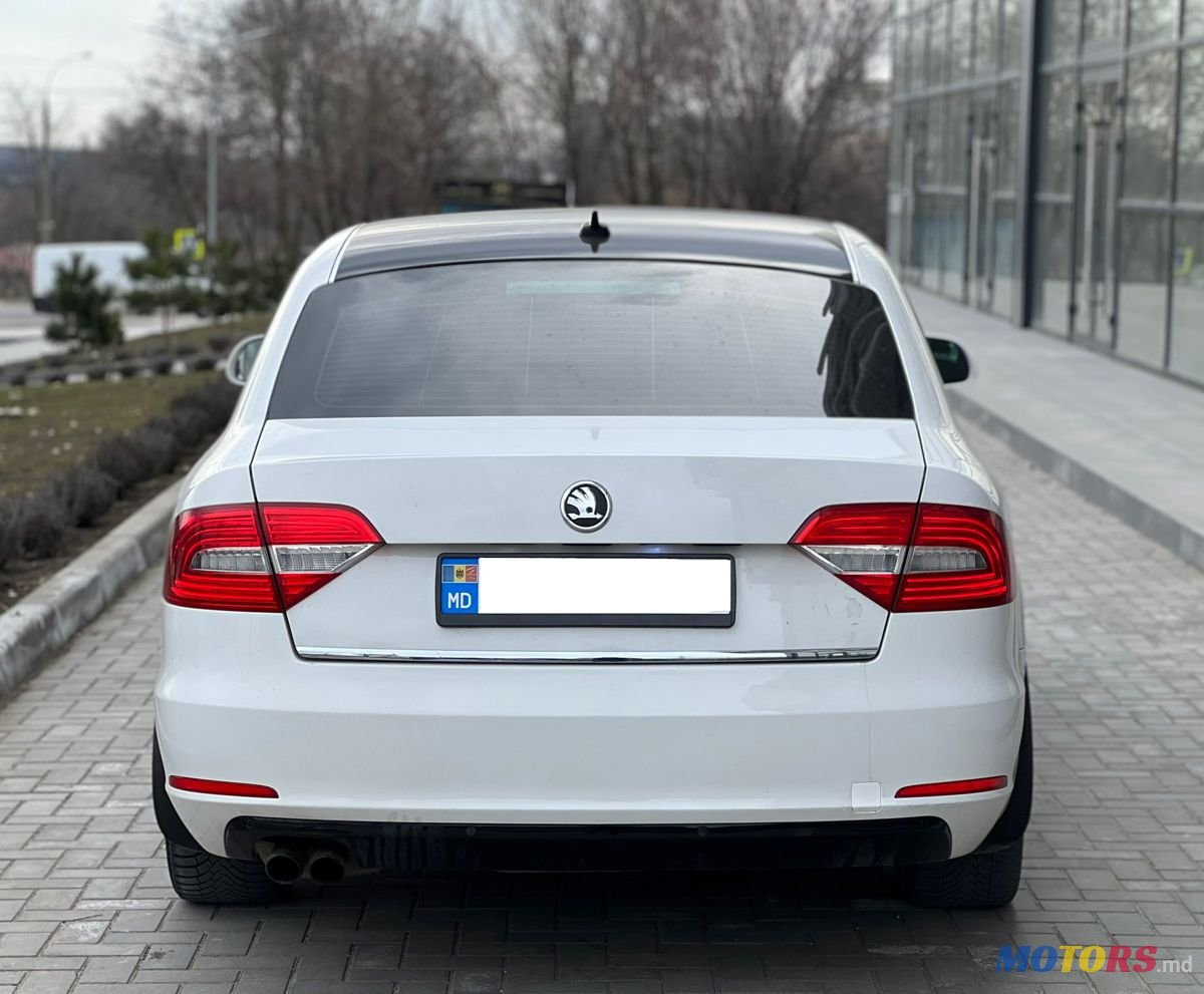 2013' Skoda Superb photo #4