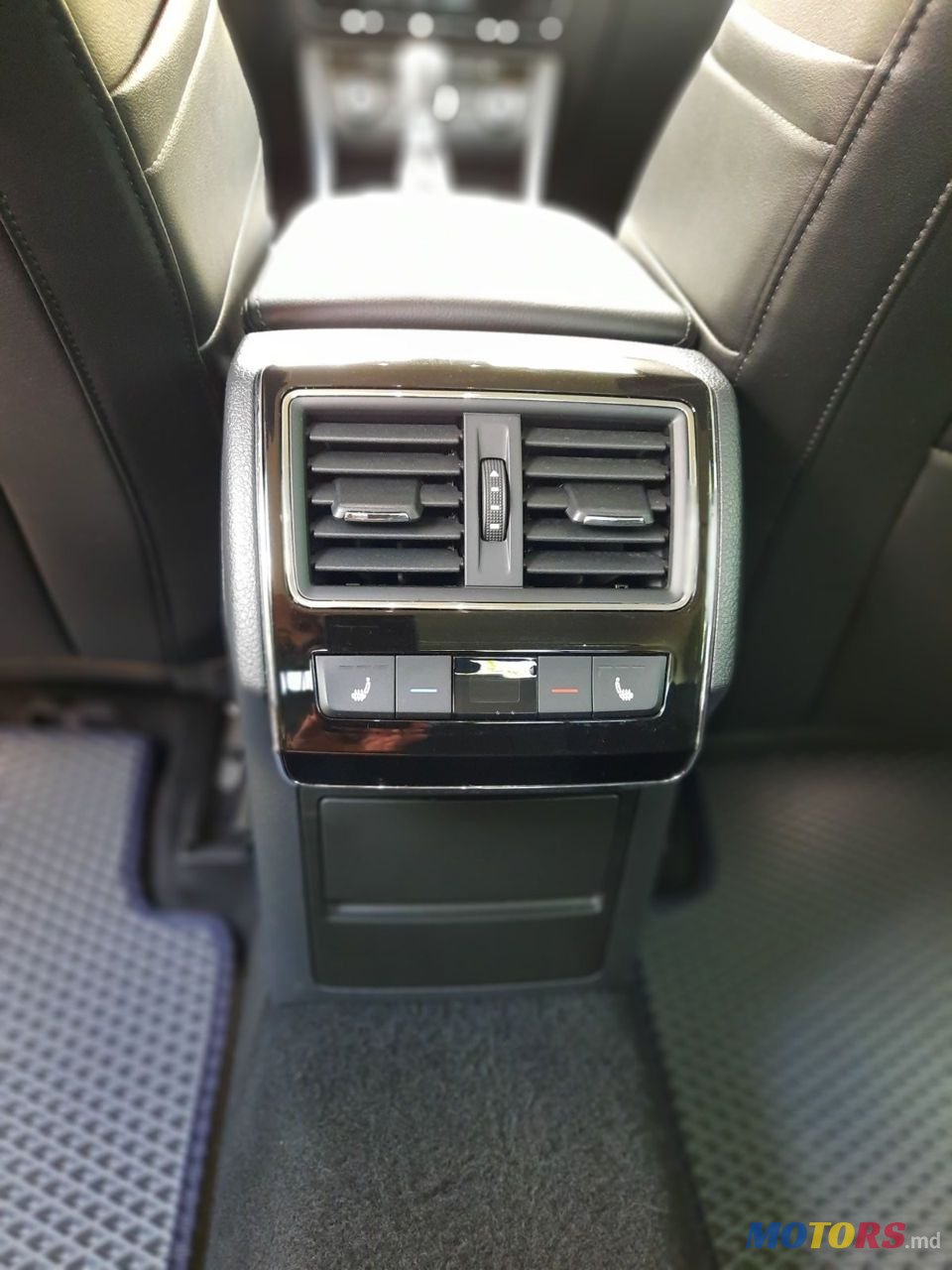 2017' Skoda Superb photo #5