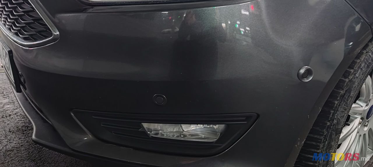 2015' Ford Focus photo #4