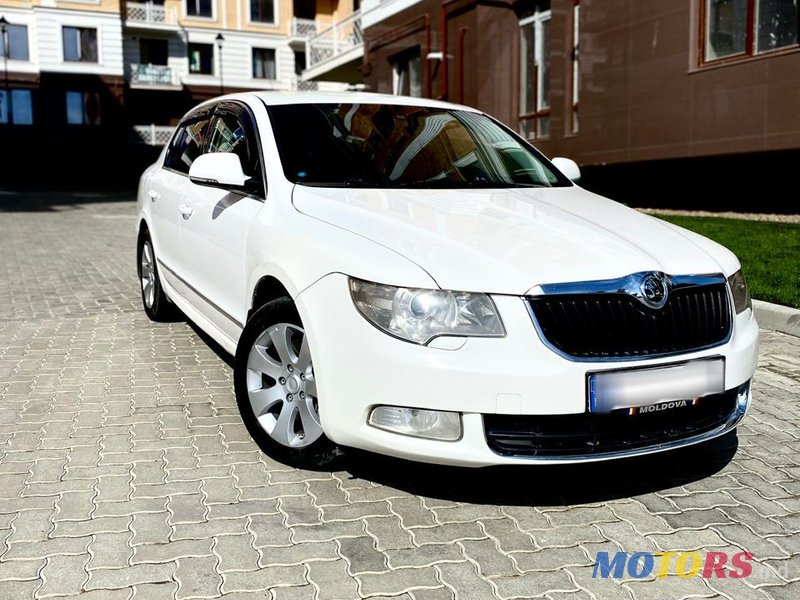 2009' Skoda Superb photo #2