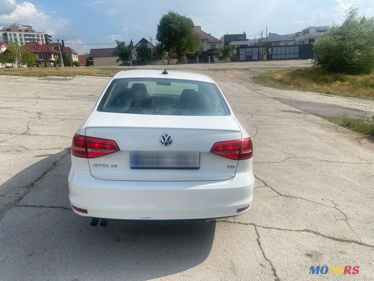 2015' Volkswagen Jetta photo #3
