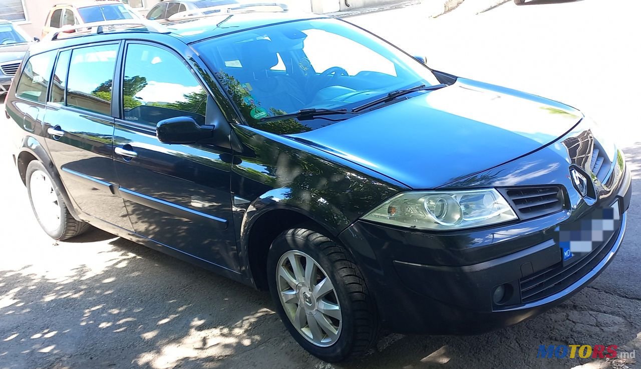 2008' Renault Megane photo #3