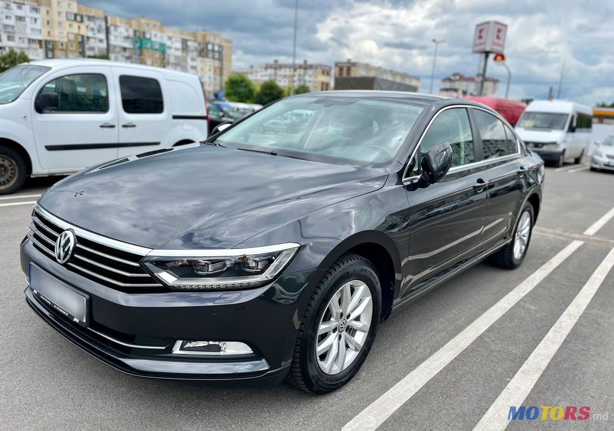 2018' Volkswagen Passat photo #1