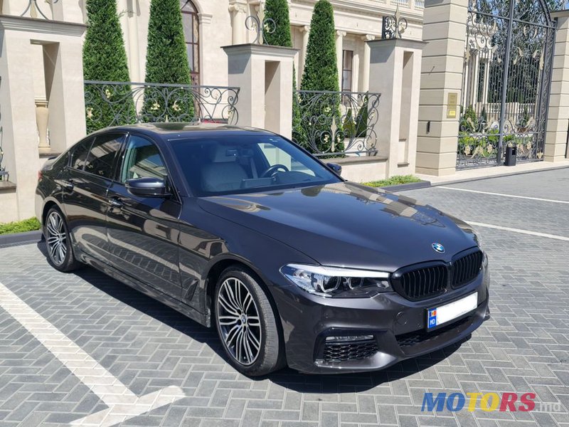 2017' BMW 5 Series photo #6