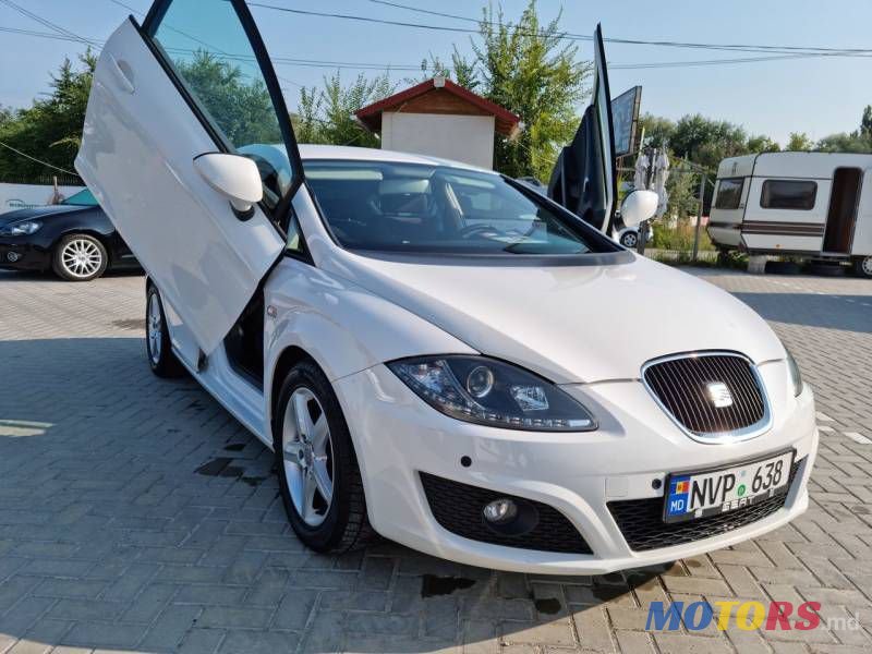 2012' SEAT Leon photo #3