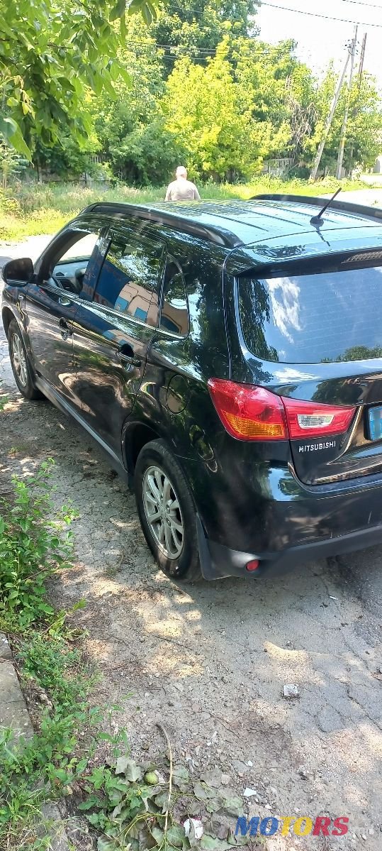 2013' Mitsubishi ASX photo #3