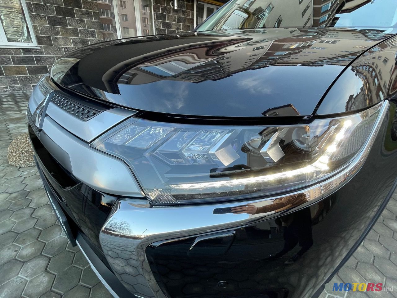 2018' Mitsubishi Outlander photo #4