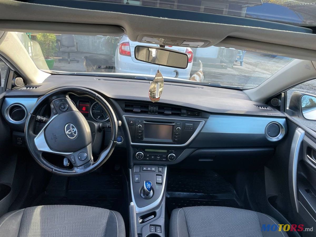 2014' Toyota Auris photo #5